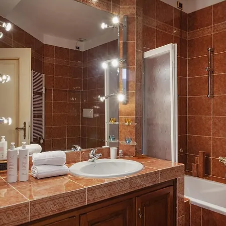 La Finestra Sul Cortile Di Via Roma By Wonderful Italy Apartament Genua