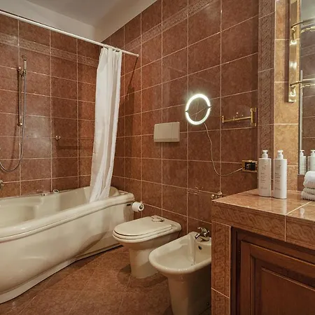 La Finestra Sul Cortile Di Via Roma By Wonderful Italy Appartement