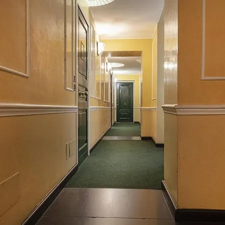 Apartament La Finestra Sul Cortile Di Via Roma By Wonderful Italy Genua